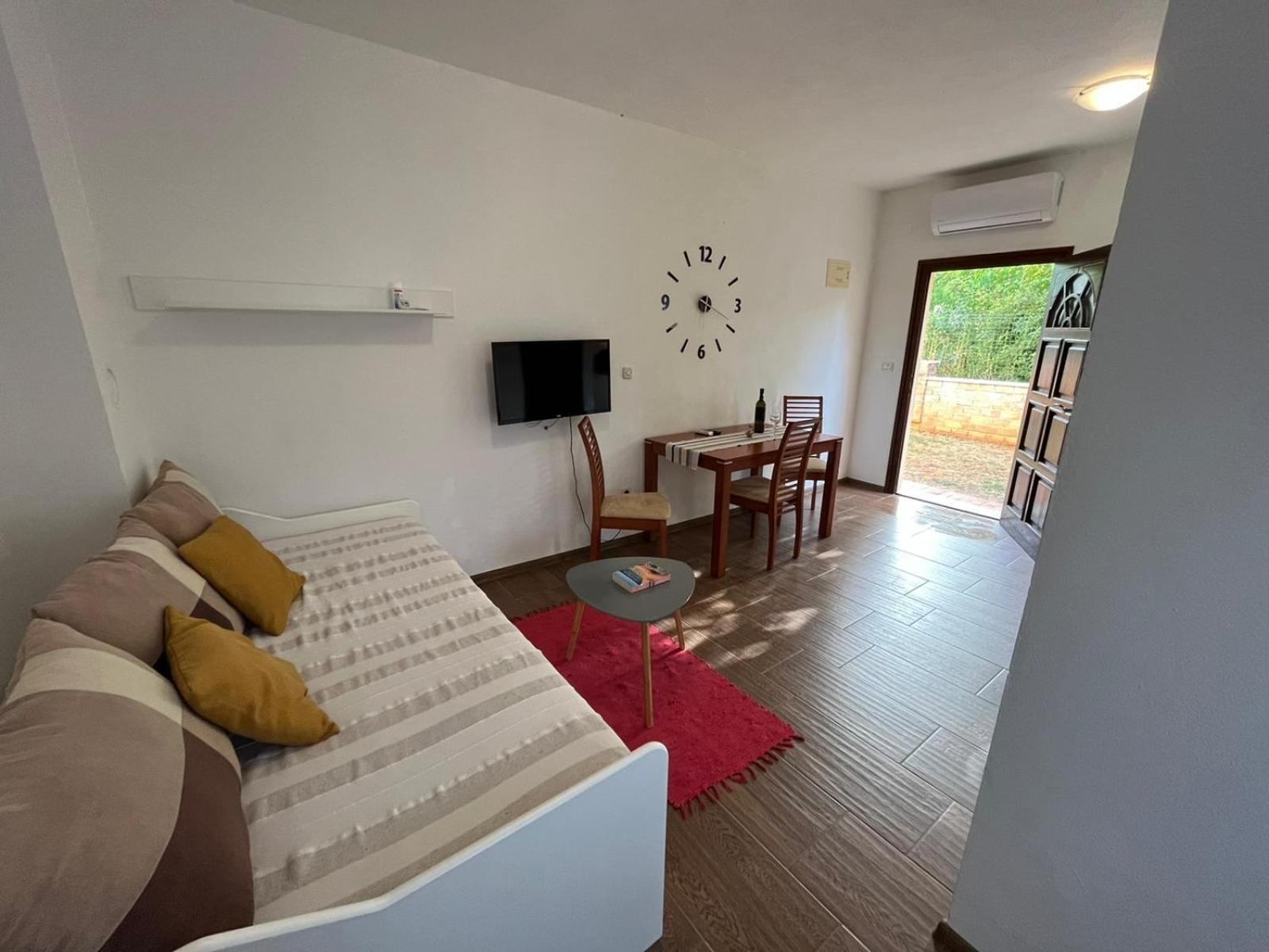 Studio Apartman San 3 Ližnjan Rom bilde